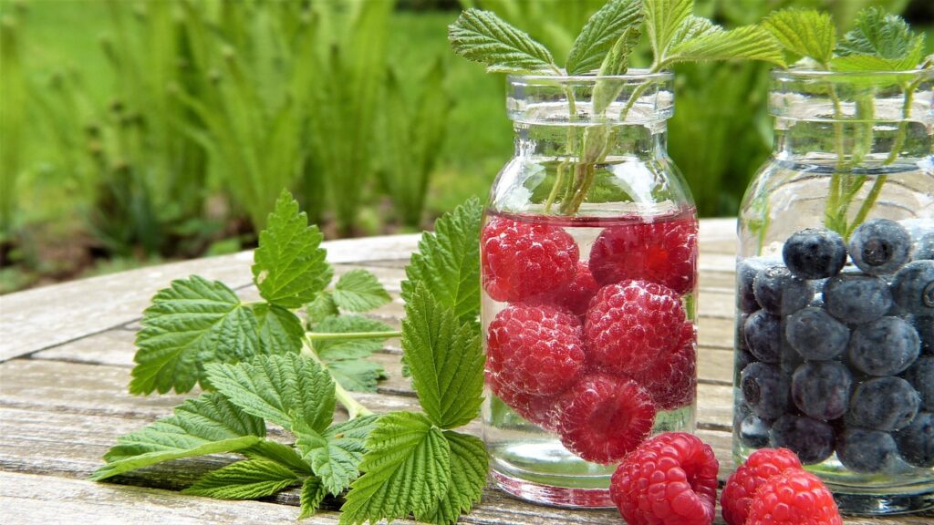 water, fruit, raspberries